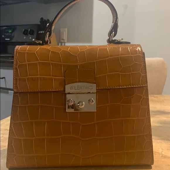 Valentino Handbags - Never been used Valentino box shape purse